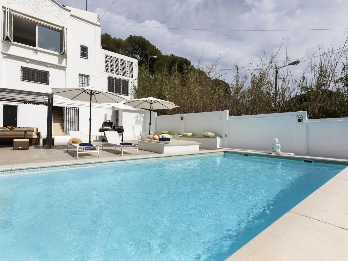 בדלונה Casa Canyet Con Piscina A Un Paso De Barcelona Y La Playa מראה חיצוני תמונה